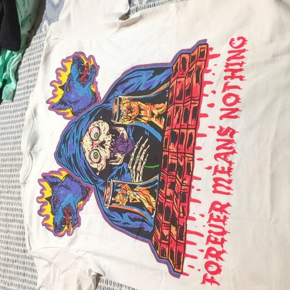 Men's Graphic Tshirt Broken Promises - Picture 7 of 7